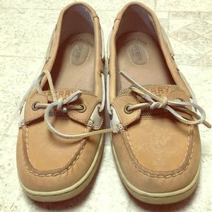 Size 8.5 Sperry Boat Shoes